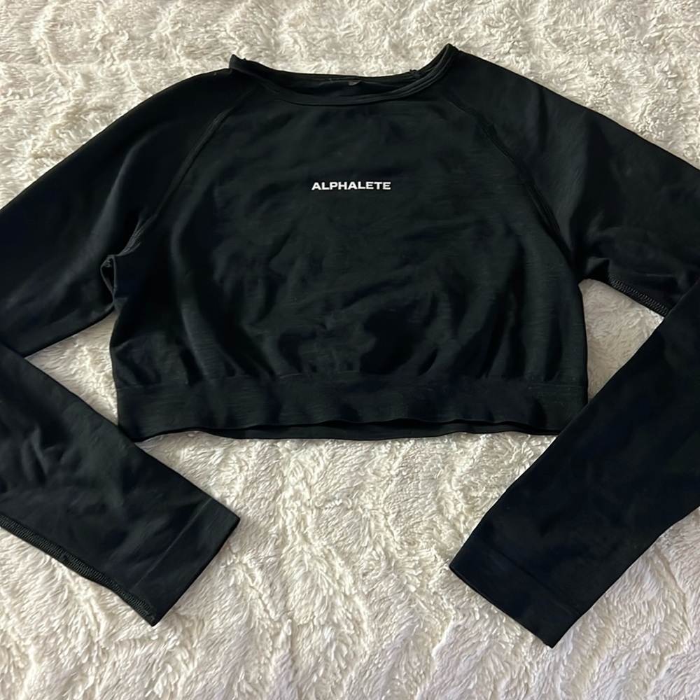 Alphalete Black Amplify Top